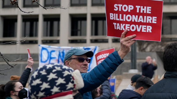 Demonstration against billionaires