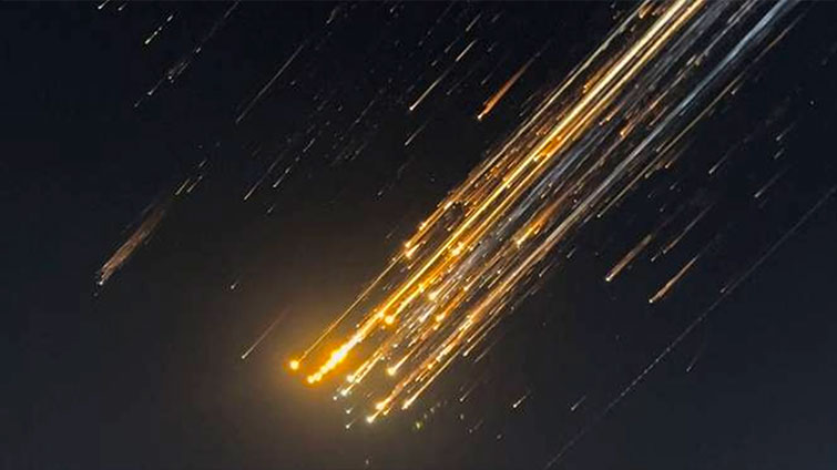 Starlink Satellites fsll from the sky